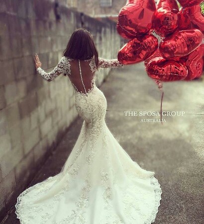 wife, moments and red