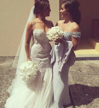 soeurs, sister and dress