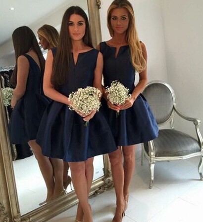 mirror, wedding day and maid of honor