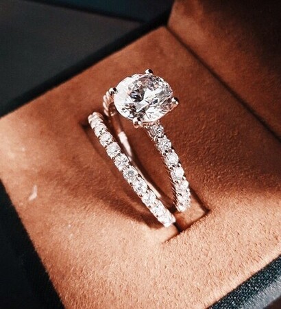proposal, engagement and jewellery
