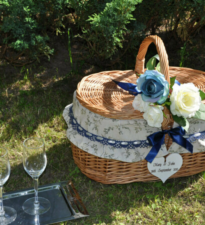 wicker basket, wedding gift and romantic basket