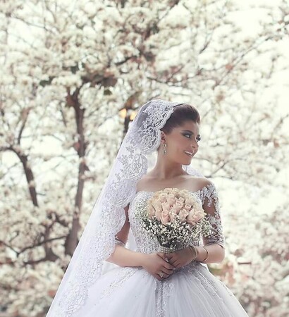 faith, bouqet and dress