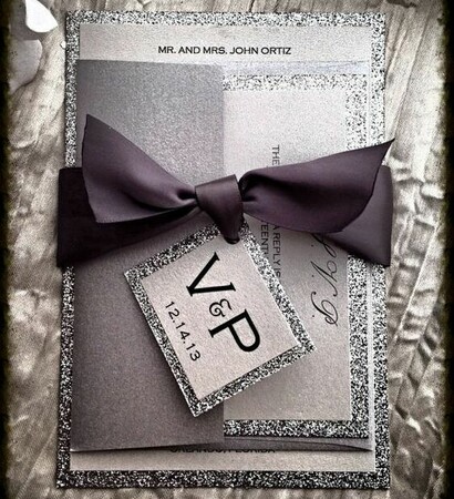 wedding invitation and en