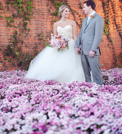 family, esposos and flowers