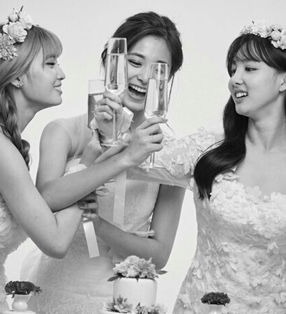 JYP, black+and+white and momo