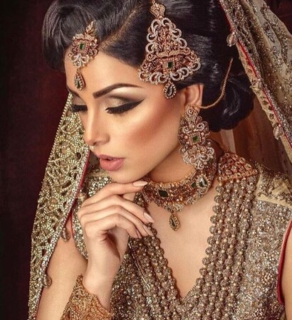bride, lehenga and indian