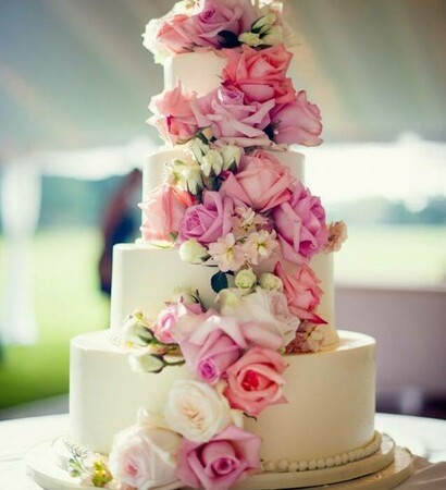wedding dress, wedding day and wedding cake