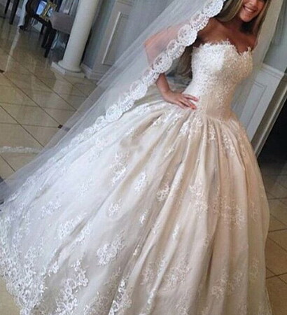 sweetheart neckline, wedding gown and vintage ball gown
