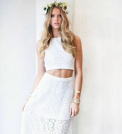 bridesmaids, bohemian and white dresses