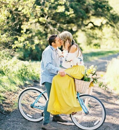 bride, flowers and love