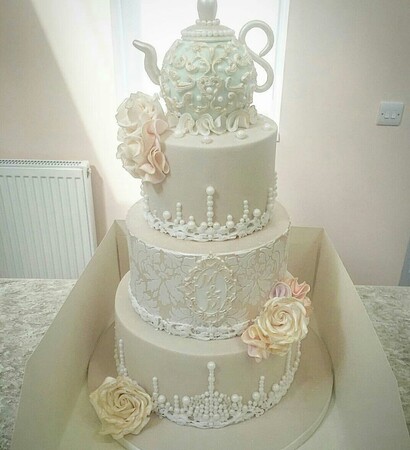creative, wedding cake and bridal