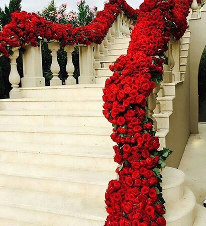 red, rose and decorate