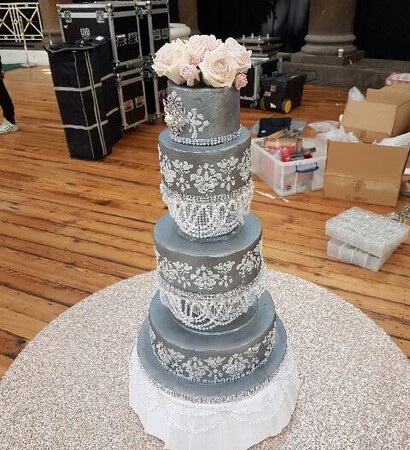 pearls, cake and metallic