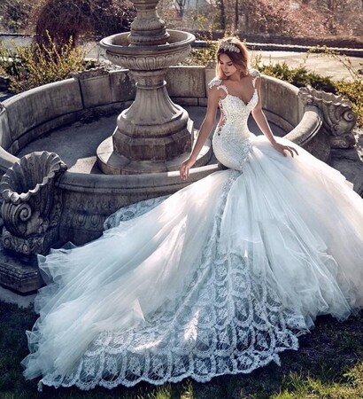 decollete, happy and bride