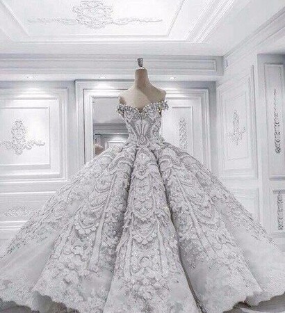 dress, look and style