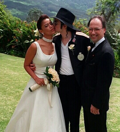 wedding dress, love and michael jackson