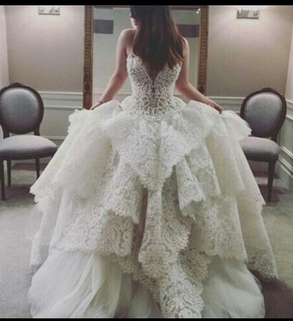 wedding dress, excellent and OMG