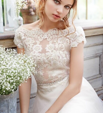 cute, beautifu and feminine