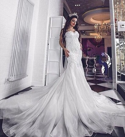 wedding dress and en