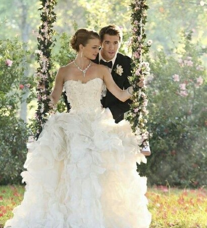 emily vancamp, revenge and romance