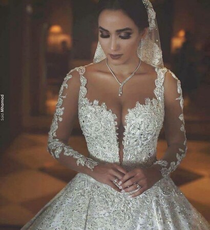 married, glamor and trendy