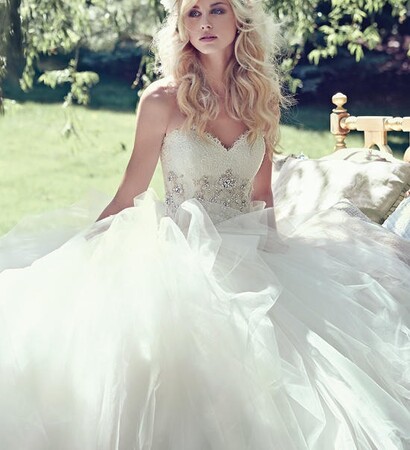 designer gowns, bridal gowns and wedding dress