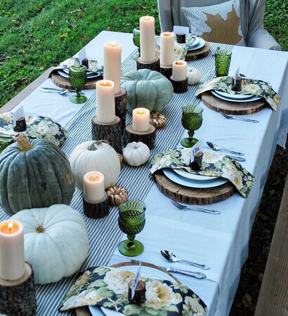 themes, wood and decoration