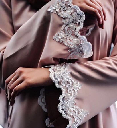 beautifu, dress and feminine