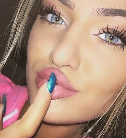 instagram, make up and perfection