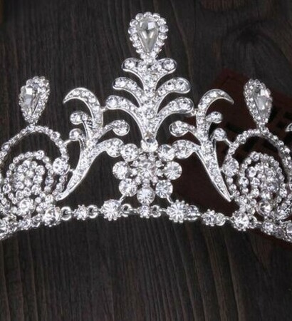 bridal accessories, bridal tiaras and bridal jewelries