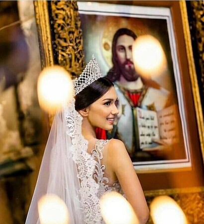 white dress, wedding party and flowers