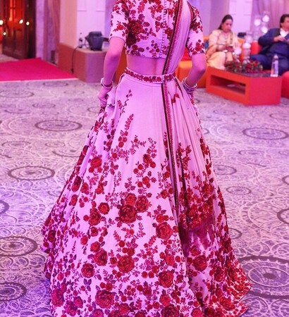 rosesd, roses and gown