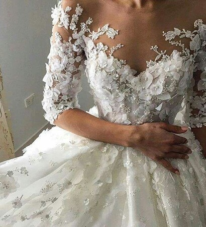 wedding dress and en