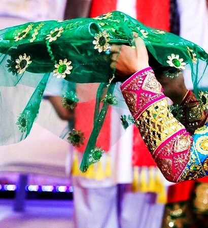afghan, tray and style
