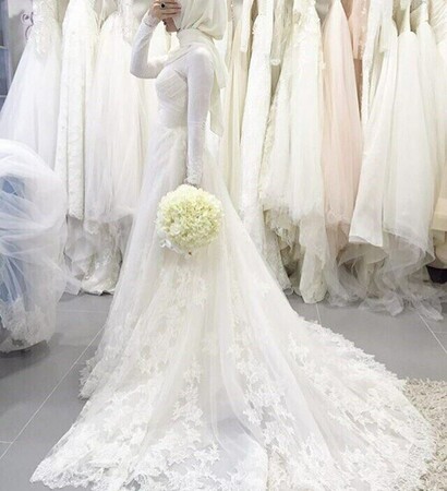 dress, beauty and hijab