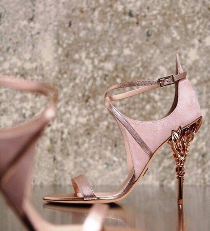 hair, shoe and smoking