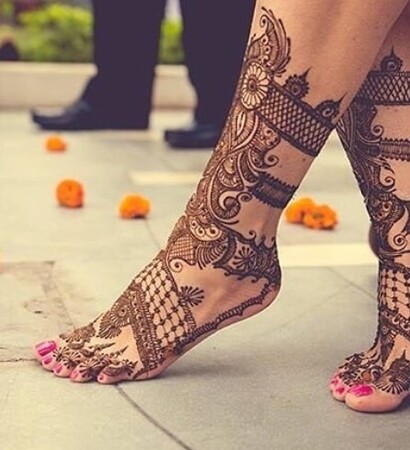 feet tattoo, henna and walking