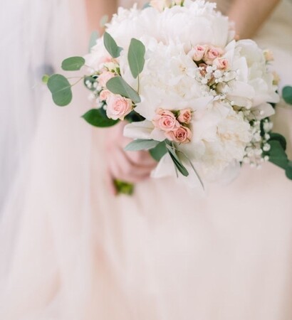 bouquet, feminine and romantic