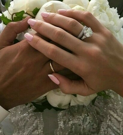 kiss, bride and ae