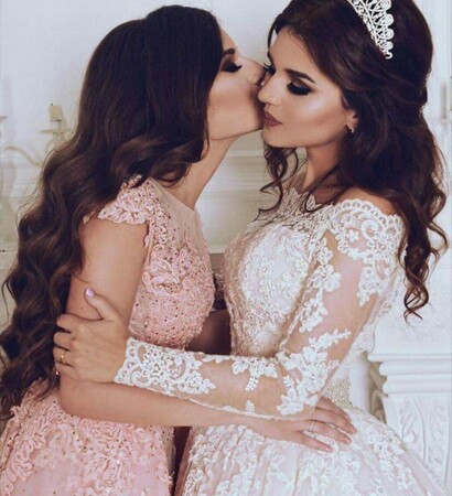 dress, sister and fashion