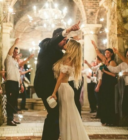 candid, romantic and wedding snaps