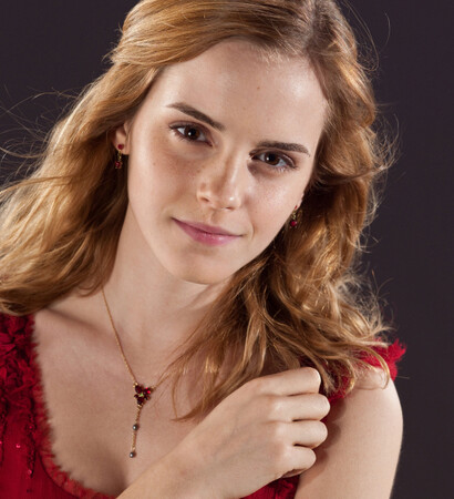 hermione granger, lilac and books