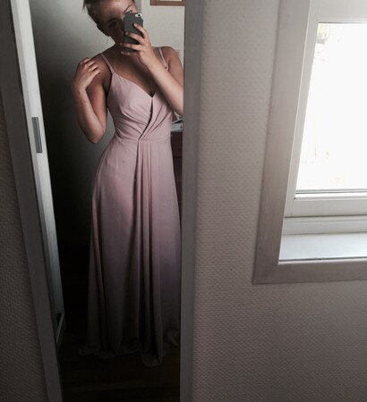 love, feel pretty and happy
