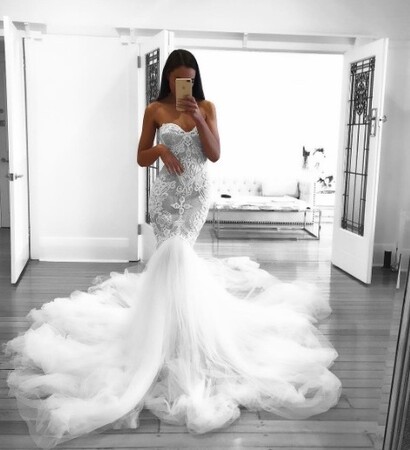 dress, black hairs and long hairs