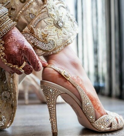 bridal nude makeup, wedding stylist london and bridal eyes makeup