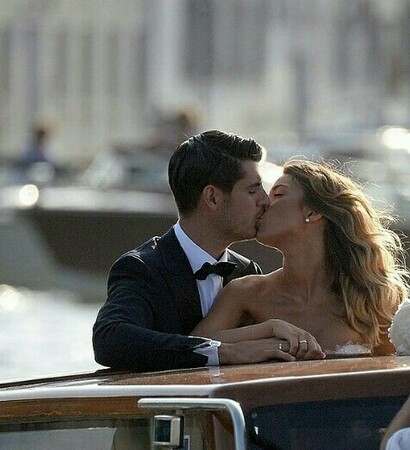 family, alice campello and alvaro morata