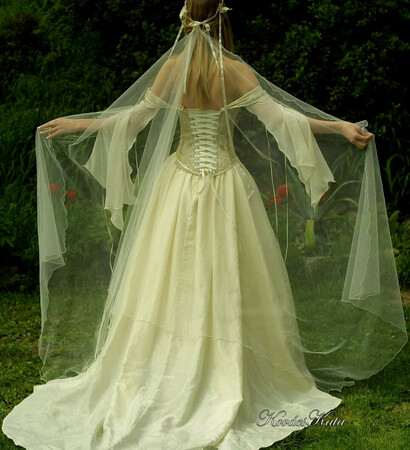 medieval, sweetheart and wedding gown