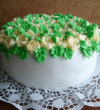 wedding cake, white tulip cake and tulip cake