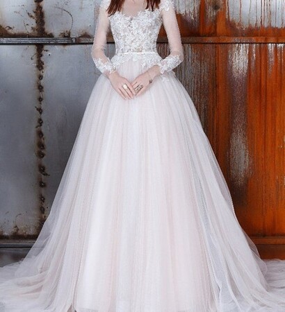 long sleeve wedding dress