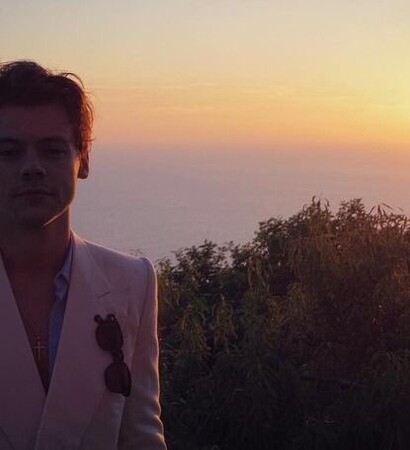styles, white blazer and harry